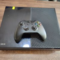 Xbox One 500GB + 1 джойстик и 5 игри, снимка 1 - Xbox конзоли - 41557198