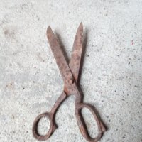 Стара ножица, снимка 1 - Антикварни и старинни предмети - 34659034