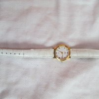 JUNGHANS дамски немски кварцов часовник със швейцарски механизъм., снимка 3 - Дамски - 36011566
