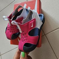 Детски сандали Nike 21номер, снимка 1 - Детски сандали и чехли - 41743464