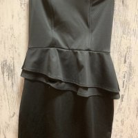 Страхотна пеплум черна еластична официална вечерна къса коктейлна рокля , снимка 2 - Рокли - 35788836