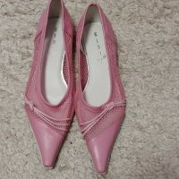 Продавам нови дамски обувки., снимка 1 - Дамски ежедневни обувки - 44462319