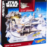 Игрален комплект Hot Wheels CGN33 Star Wars - Echo Base Battle, снимка 1 - Коли, камиони, мотори, писти - 35944343