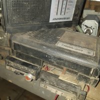 Стари радио приемници, снимка 1 - Радиокасетофони, транзистори - 42484612