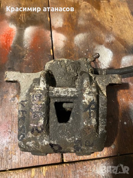 Спирачен апарат заден Десен за Тойота Авенсис версо.2002-2004г, снимка 1