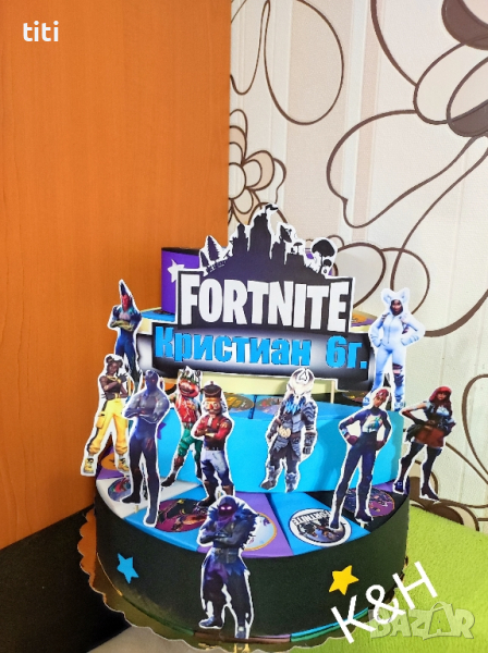 Картонена торта Фортнайт , снимка 1