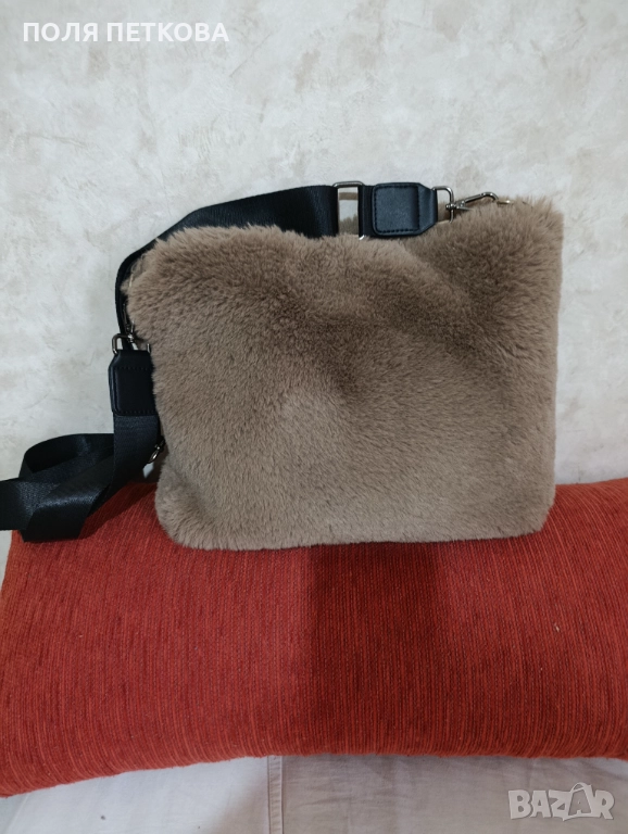 Кафява пухкава чанта, снимка 1