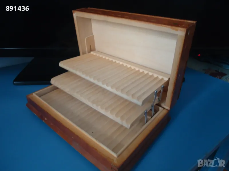 Стара дървена кутия за цигари, снимка 1