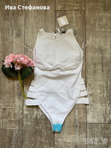 Ново с етикет хигиена лепенка луксозно парти елегантно официално бяло бандажно боди , снимка 1