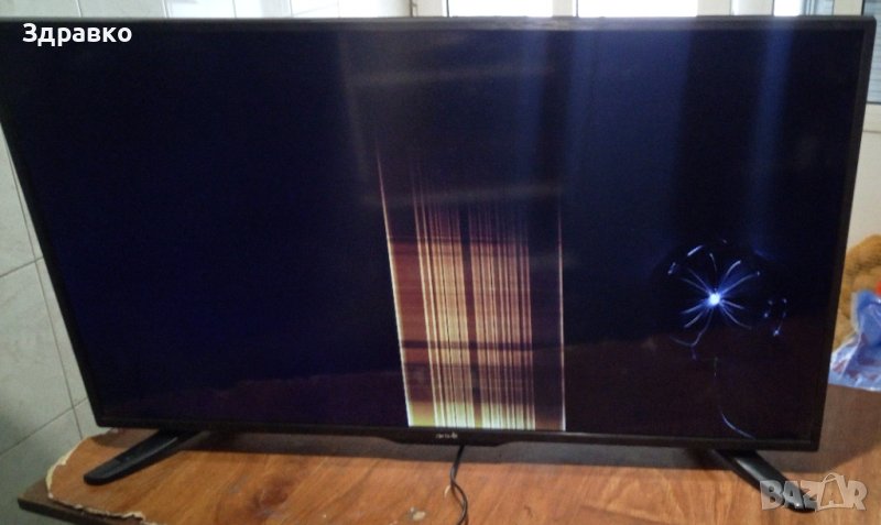Телевизор Arielli LED-40DN5T2, 40"- със счупен дисплей., снимка 1