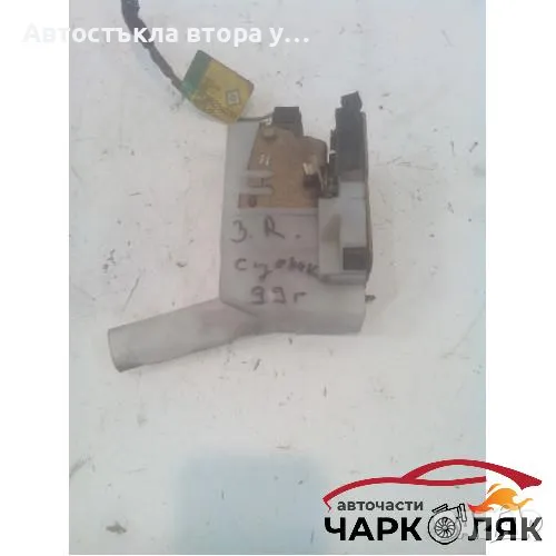 Брава врата задна дясна Рено Сценик, снимка 1