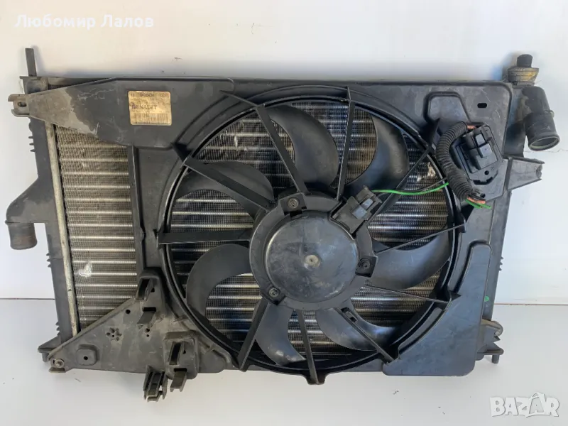 Воден радиатор перка дифузьор Dacia Sandero (07-12)г. 1.6 85к.с. 0130307107 / 0 130 307 107 , снимка 1