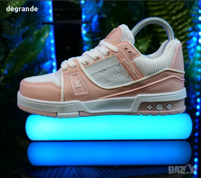 Дамски маратонки Louis Vuitton в бяло и розово, снимка 1