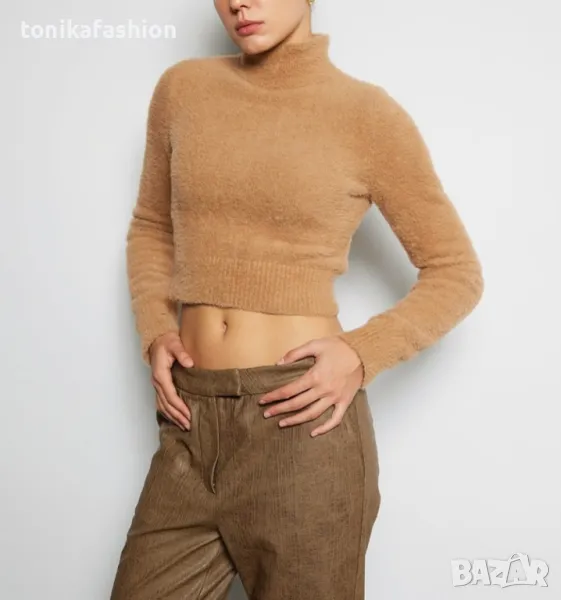 Къс пуловер с косъм , снимка 1
