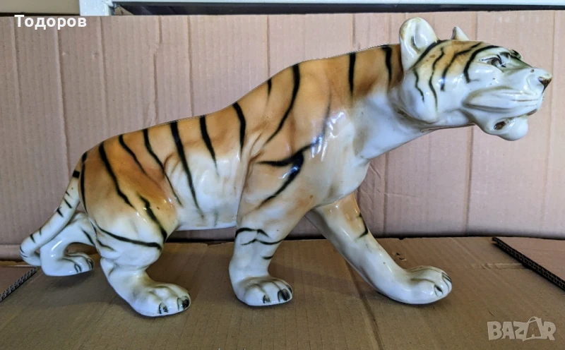 Голяма порцеланова фигура тигър Royal Dux, снимка 1