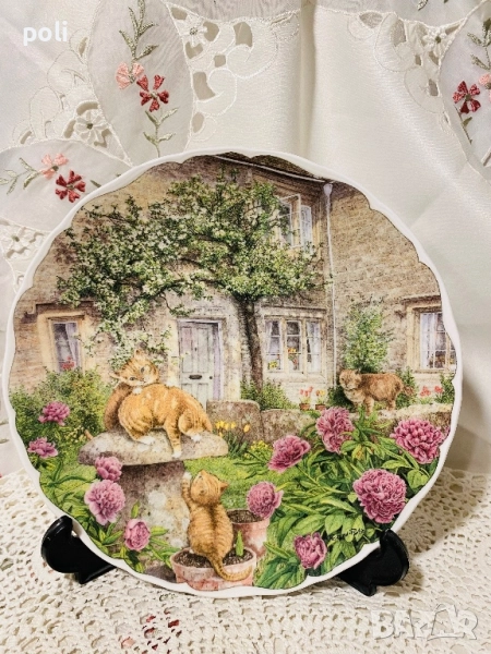 порцеланова чиния за стена , снимка 1