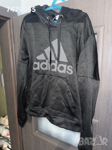 Лот от дамски суитчъри размер М