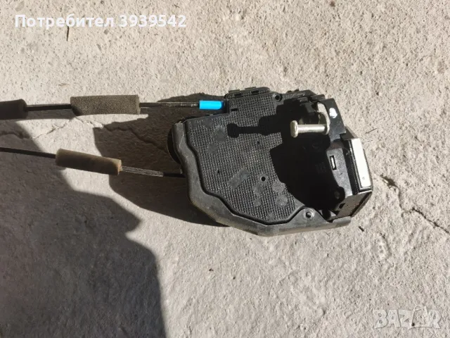 Комплект задна дясна брава за тойота авенсис т27 , снимка 6 - Части - 49107917