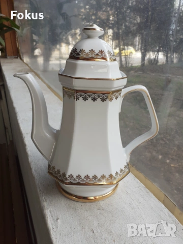 Чайник немски порцелан с позлата, снимка 2 - Антикварни и старинни предмети - 53388637