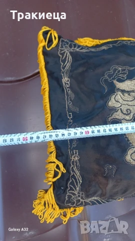 СТАРИ ВЪЗГЛАВНИЦИ СЪС СЪРМА, снимка 4 - Антикварни и старинни предмети - 50841924