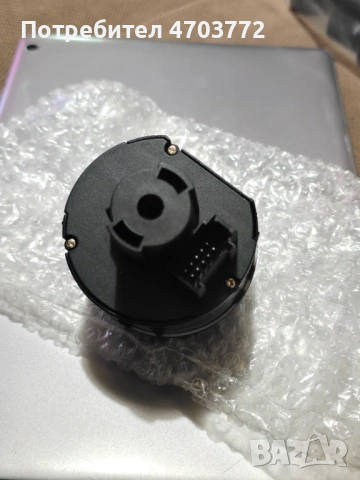 Нови части за VW Passat B5 / B5.5 – дръжка жабка, конзола врата, панел бутони, ключ фарове, снимка 10 - Части - 53038889