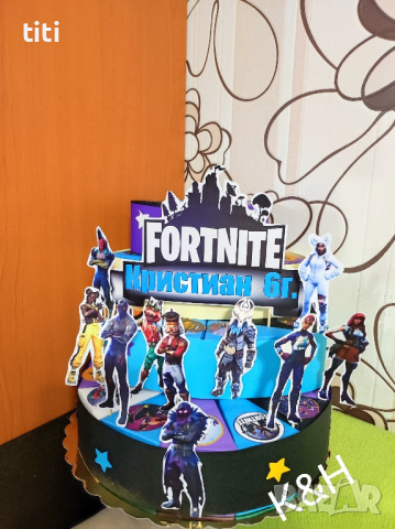 Картонена торта Фортнайт , снимка 1