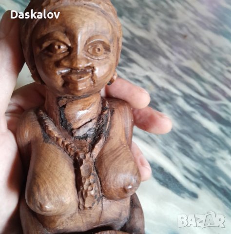 Продавам стара африканска дървена статуетка, снимка 3 - Антикварни и старинни предмети - 41346766