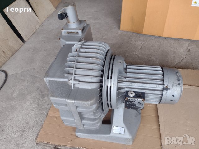 Вакум помпа, снимка 2 - Други машини и части - 40727319