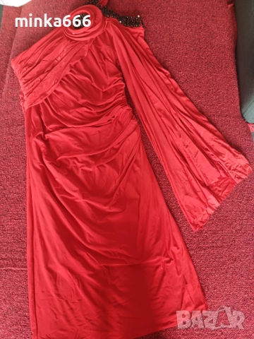 Красива дамска рокля