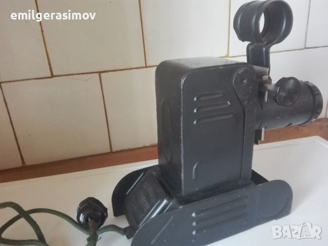Съветски прожекционен апарат и немски диаскоп AGFA., снимка 2 - Антикварни и старинни предмети - 43155832