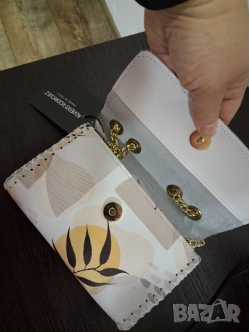 Дамска чанта Borsa Alviero Rodriguez, снимка 3 - Чанти - 53729932