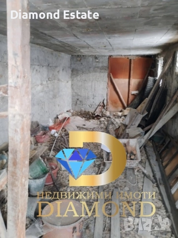 Двуетажна къща в село Змейово, обл. Стара Загора, снимка 12 - Къщи - 52800381