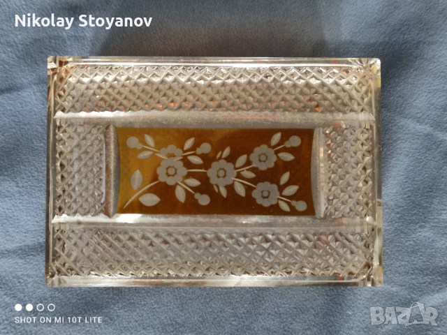 Кристална кутия от 20-те години на 20-ти век - Бохемия, снимка 3 - Антикварни и старинни предмети - 30549358