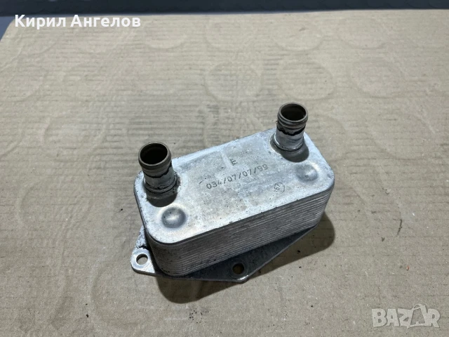 Охладителя на маслената конзола за BMW E46 320D (136 к.с.)