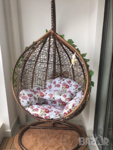 Градинска люлка от PVC ратан с метална конструкция. Доставката до офис на Еконт излиза около 90лв, д