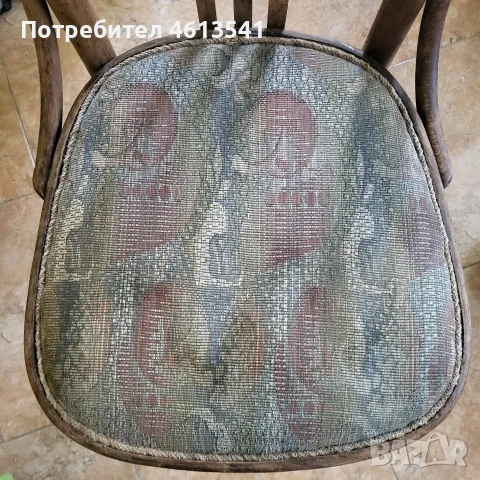 АНТИКА! Перфектен ретро стол ОРИГИНАЛЕН ЕТИКЕТ-ДИП Никос Белоянис Троян, снимка 9 - Антикварни и старинни предмети - 55788535