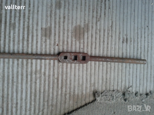  часовници стенни маяк кукувица ретро, лот от казино светещи,за водни помпи приставки лот, снимка 6 - Други ценни предмети - 52353235