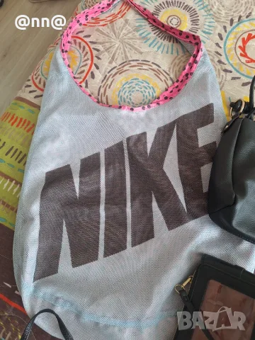 Nike, Lucky bees,чанта от естествена кожа , снимка 15 - Чанти - 53363980