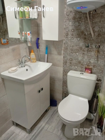 Продавам гарсониера, бл.59, Добрич срещу магазин Кауфланд, снимка 2 - Апартаменти - 53228949