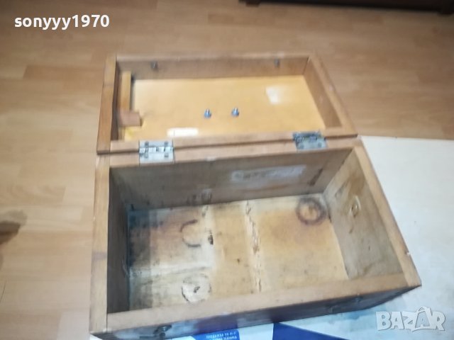РЕТРО ДЪРВЕНА КУТИЯ 1975 СДЕЛАНО В СССР L2506231632, снимка 5 - Антикварни и старинни предмети - 41349837