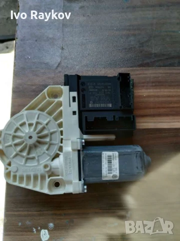 Преден ляв електрически стъклоповдигач за VW Passat 6 , 1K0959793P