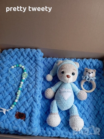 Бебешки и детски комплекти от играчка, одеяло и клипс с персонализация по желание