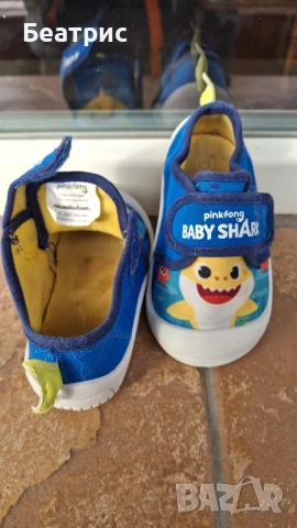 Олекотени пантофи с Baby shark, снимка 5 - Детски пантофи - 52908628
