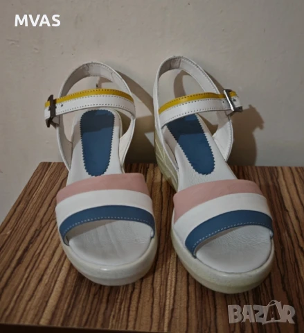 Естествена кожа Дамски сандали н платформа 38 размер цветни, снимка 5 - Сандали - 50745705