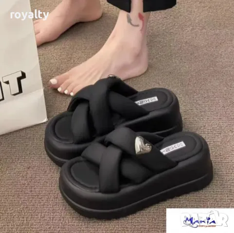 Олекотени чехли със сърце Два цвята , снимка 2 - Чехли - 49959932