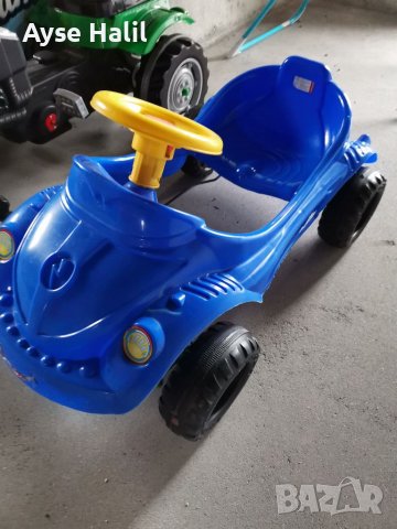 Детска кола с педали, снимка 1