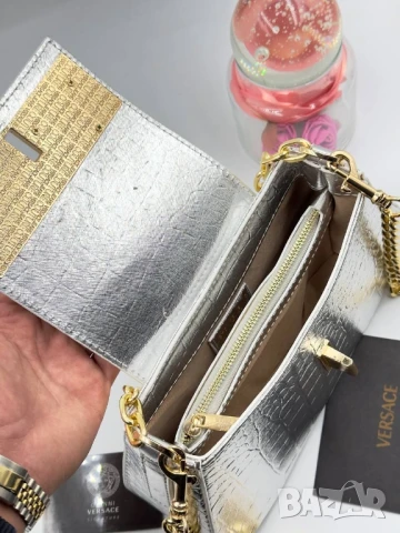 чанти versace , снимка 8 - Чанти - 51395452