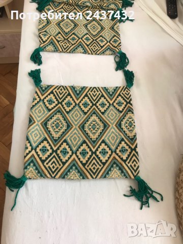 Ръчно бродирани калъфки, снимка 2 - Декорация за дома - 31453430