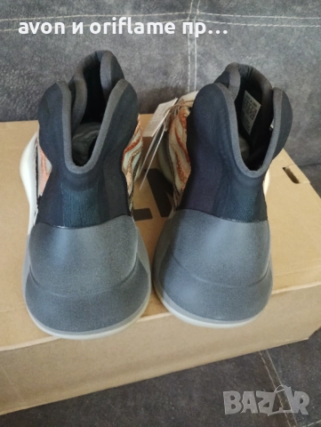 НАМАЛЕНИ!Vans Sk8-Hi, 38.5 н., Adidas Yeezy Quantum 39 1/2 н., снимка 4 - Маратонки - 52845672