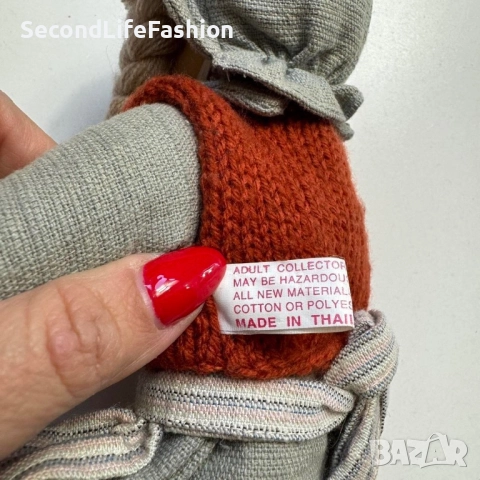 Порцеланова кукла Tregaardens Julehus Drobak от Норвегия, висока 25 см. Колекционерска кукла, рядка., снимка 5 - Колекции - 52516688